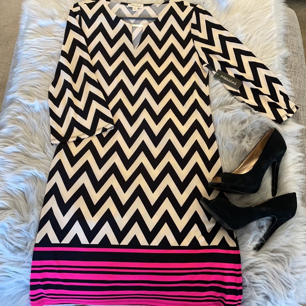 Messini Ladies size S dress with keyhole neckline and chevron stripes - Picture 5 of 17